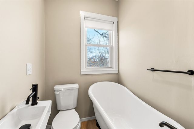 41-43 Highland Ave, Chelmsford, MA 01863