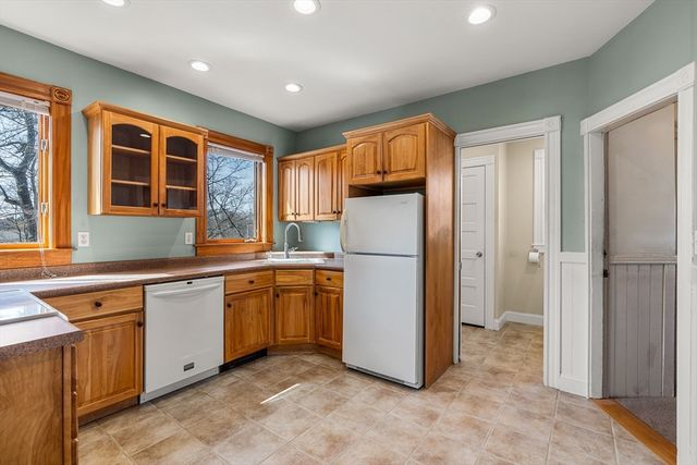 41-43 Highland Ave, Chelmsford, MA 01863