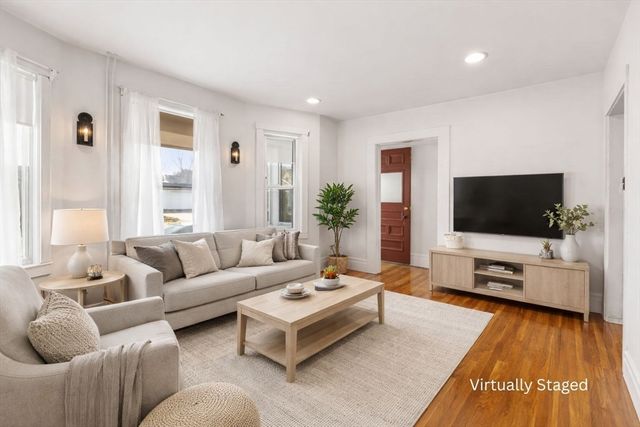 41-43 Highland Ave, Chelmsford, MA 01863