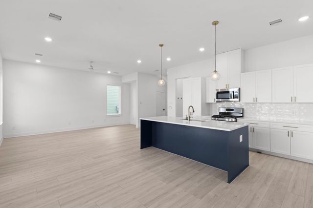 10092 Serrano Park Drive, Houston, TX 77075