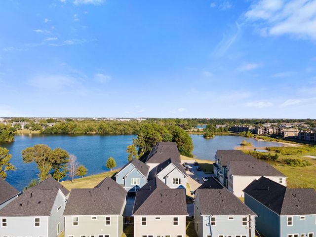 10092 Serrano Park Drive, Houston, TX 77075