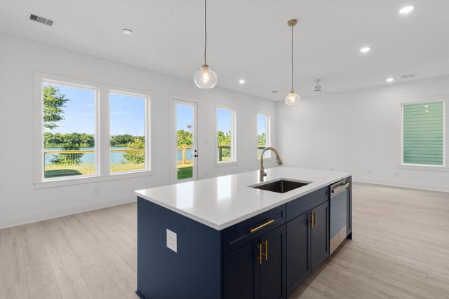 10092 Serrano Park Drive, Houston, TX 77075