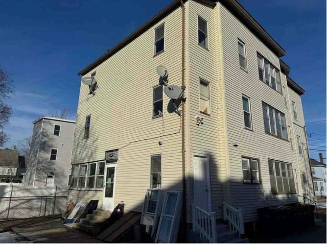 131 Fifth St 3L, Leominster, MA 01453