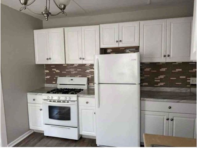 131 Fifth St 3L, Leominster, MA 01453