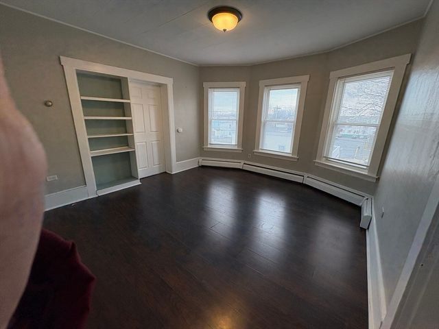 131 Fifth St 3L, Leominster, MA 01453