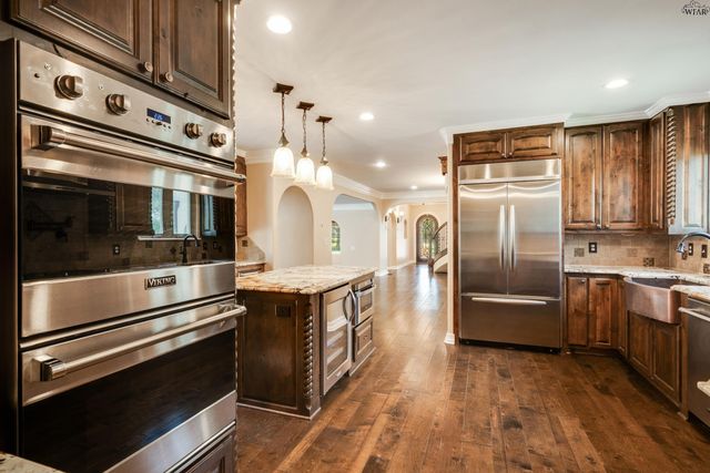 2006 AVONDALE STREET, Wichita Falls, TX 76308