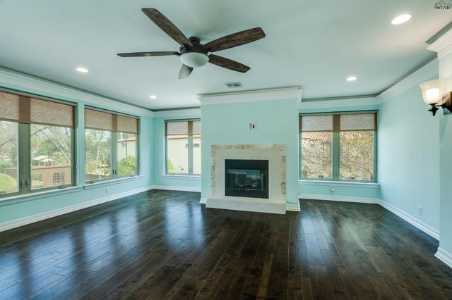 2006 AVONDALE STREET, Wichita Falls, TX 76308