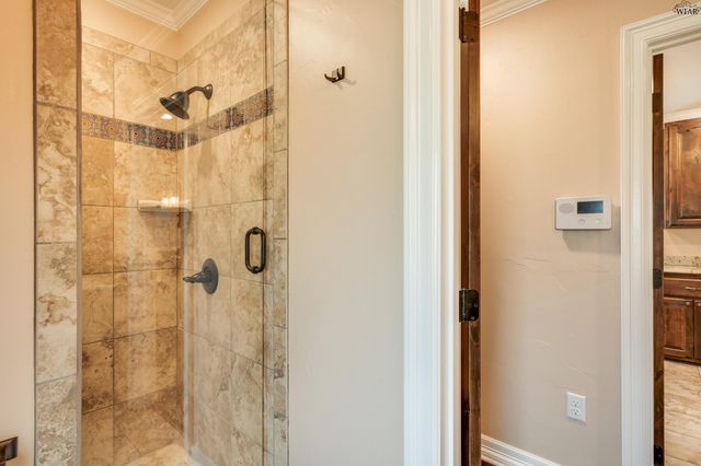 2006 AVONDALE STREET, Wichita Falls, TX 76308