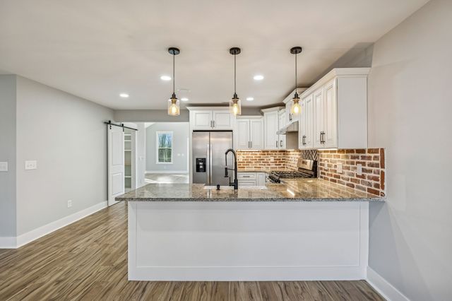 265 N Wessington Pl, Hendersonville, TN 37075