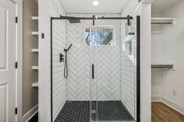 265 N Wessington Pl, Hendersonville, TN 37075