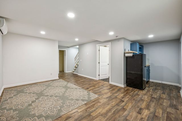 265 N Wessington Pl, Hendersonville, TN 37075