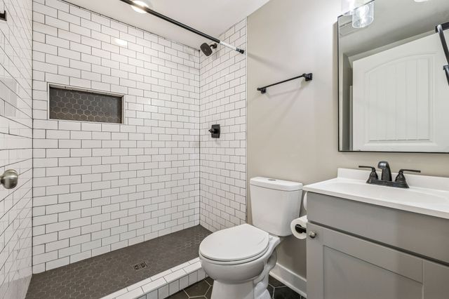 265 N Wessington Pl, Hendersonville, TN 37075