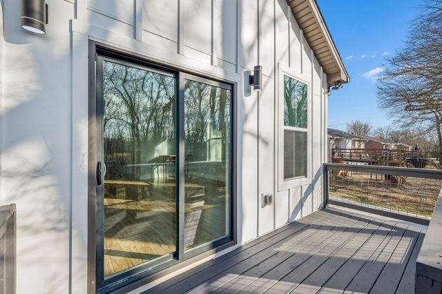 265 N Wessington Pl, Hendersonville, TN 37075