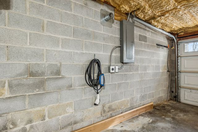 265 N Wessington Pl, Hendersonville, TN 37075