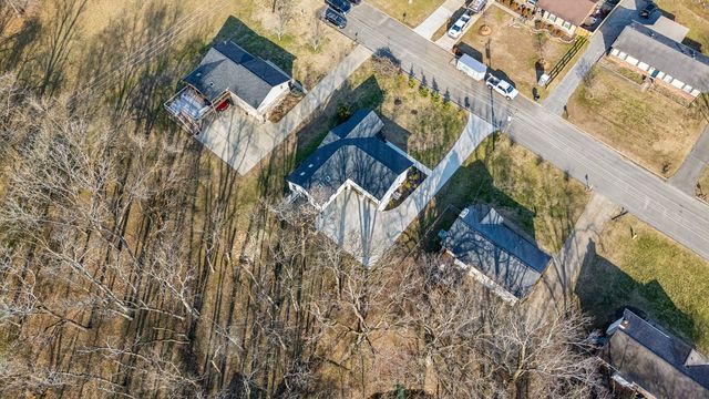 265 N Wessington Pl, Hendersonville, TN 37075