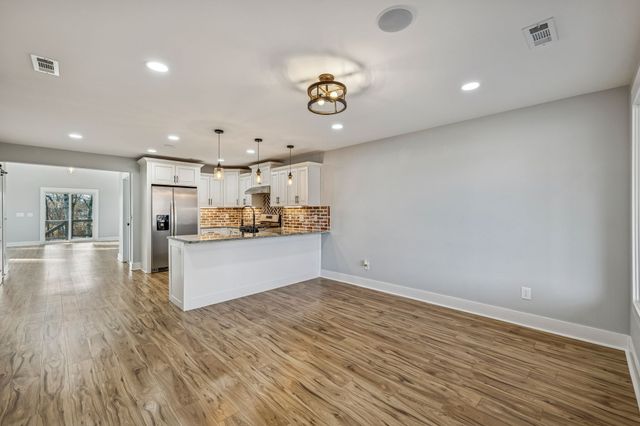 265 N Wessington Pl, Hendersonville, TN 37075