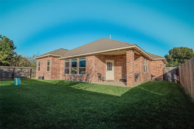 2119 Loc Loma Lane, La Porte, TX 77571