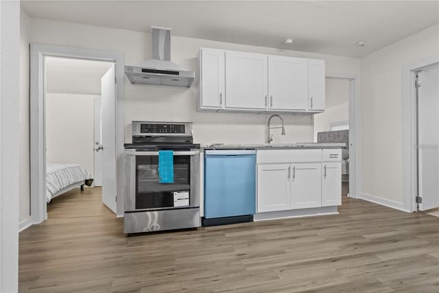 904 LAKEVIEW ROAD Unit A, Clearwater, FL 33756