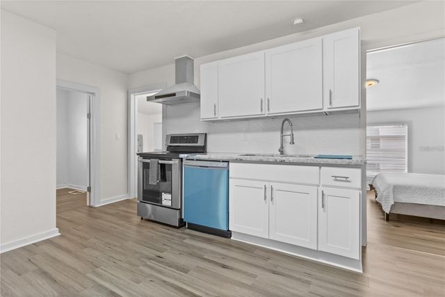 904 LAKEVIEW ROAD Unit A, Clearwater, FL 33756