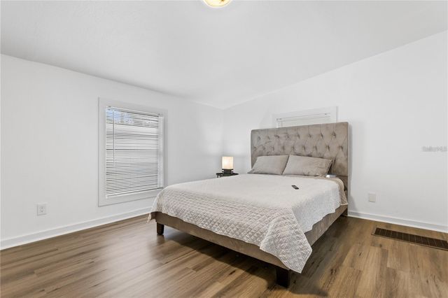 904 LAKEVIEW ROAD Unit A, Clearwater, FL 33756