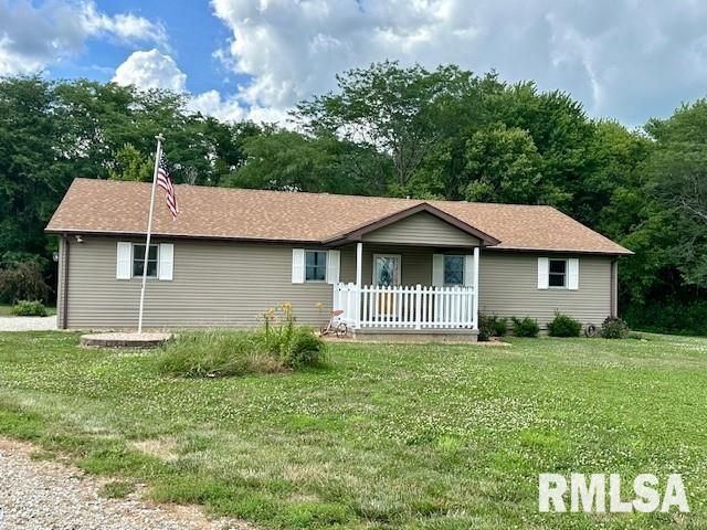 1211 N 1600 E Road, Taylorville, IL 62568