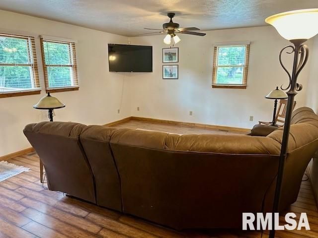 1211 N 1600 E Road, Taylorville, IL 62568