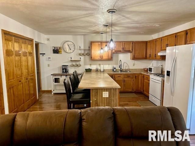 1211 N 1600 E Road, Taylorville, IL 62568