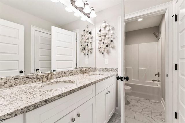 805 Carnegie Court, Locust Grove, GA 30248