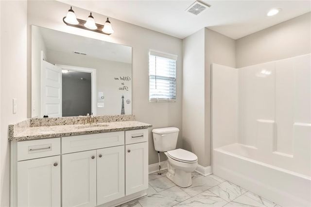 805 Carnegie Court, Locust Grove, GA 30248