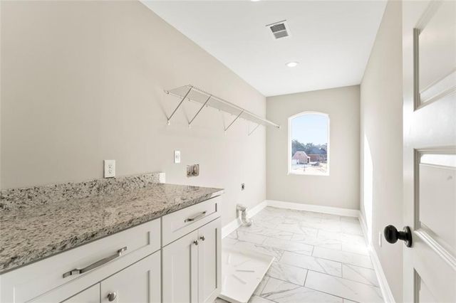 805 Carnegie Court, Locust Grove, GA 30248