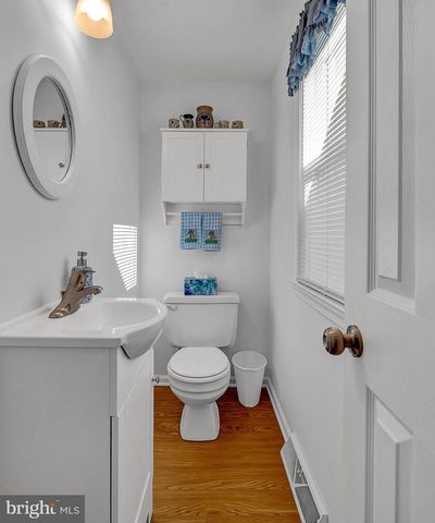 1307 PARK VIEW LN, Downingtown, PA 19335