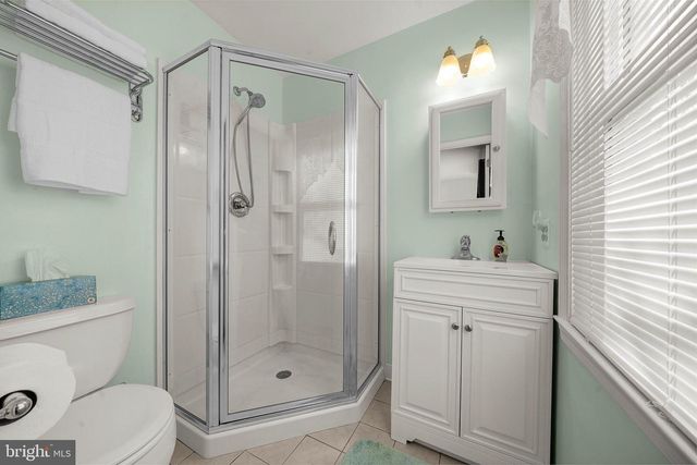 1307 PARK VIEW LN, Downingtown, PA 19335