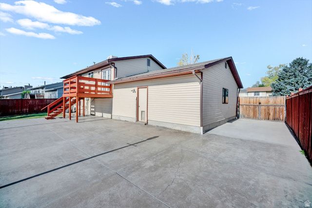 6675 S CYCLAMEN DR, West Jordan, UT 84081