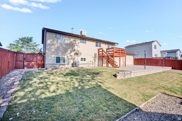 6675 S CYCLAMEN DR, West Jordan, UT 84081