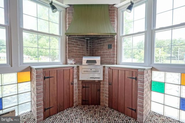 370 S BROADWAY, Pennsville, NJ 08070