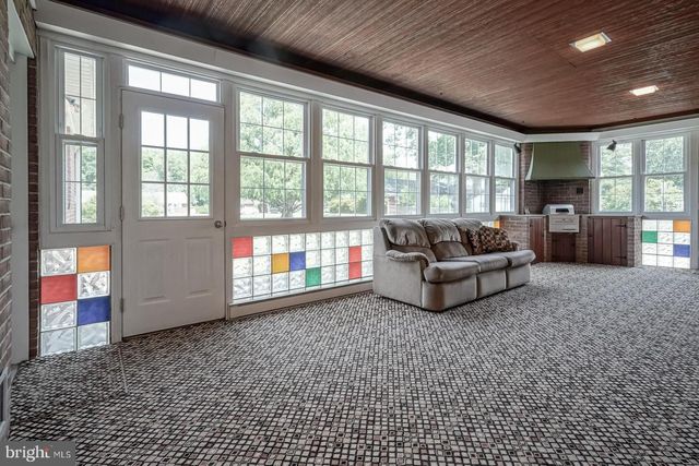 370 S BROADWAY, Pennsville, NJ 08070