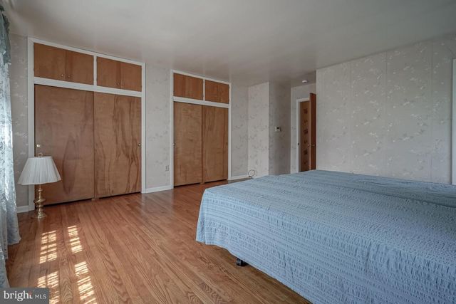 370 S BROADWAY, Pennsville, NJ 08070