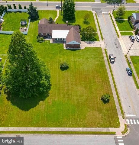 370 S BROADWAY, Pennsville, NJ 08070