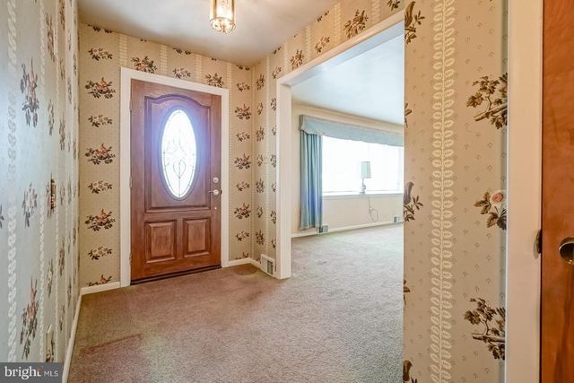370 S BROADWAY, Pennsville, NJ 08070