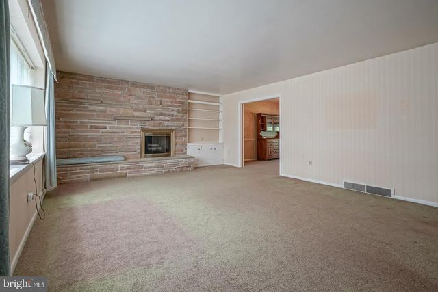 370 S BROADWAY, Pennsville, NJ 08070