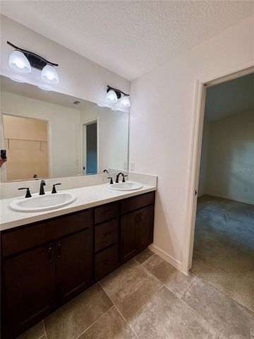 5805 VALENTE COURT, The Villages, FL 32163