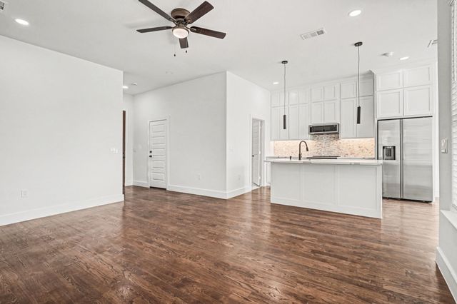 712 Willowbrook Drive, Mesquite, TX 75149