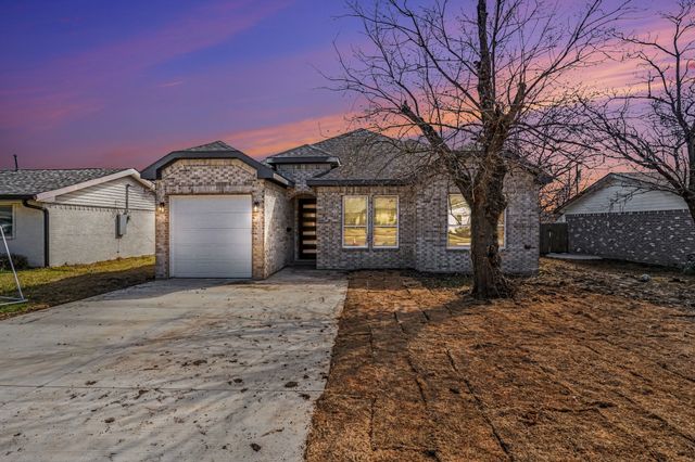 712 Willowbrook Drive, Mesquite, TX 75149