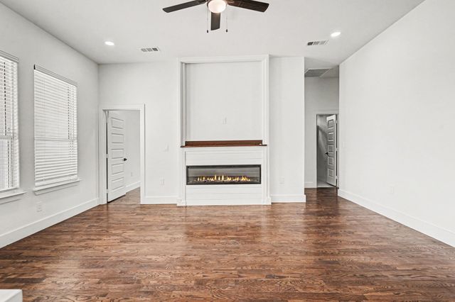 712 Willowbrook Drive, Mesquite, TX 75149