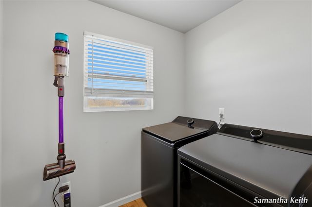 931 View Pointe Drive, Middleville, MI 49333