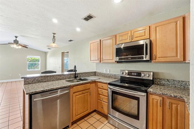 2120 WILDWOOD LANE, Auburndale, FL 33823