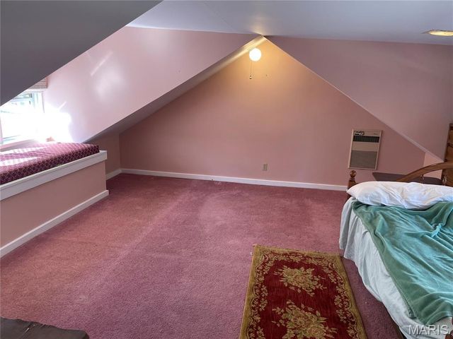 370 Hencken Hollow Lane, St Clair, MO 63077