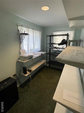 370 Hencken Hollow Lane, St Clair, MO 63077