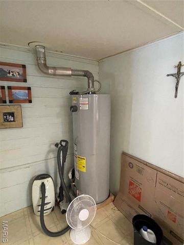 370 Hencken Hollow Lane, St Clair, MO 63077