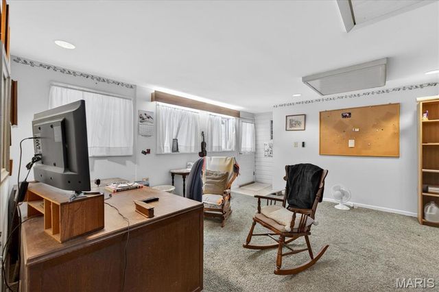 370 Hencken Hollow Lane, St Clair, MO 63077